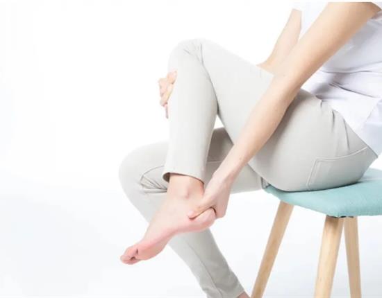 足踝扭伤的3大危害要警惕 2种治疗方法助你快速康复！
